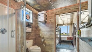 Bathroom - Flophouze Shipping Container Hotel - Houze 4 (Round Top)