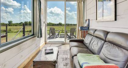 Flophouze Shipping Container Hotel - Houze 3
