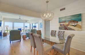 Dining - 4407 Ocean Club by AvantStay | Ocean Views w/ Pool Access -Jan/Feb Monthly Avail (Isle of Palms)