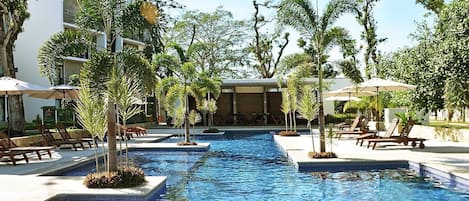 Piscine extérieure
