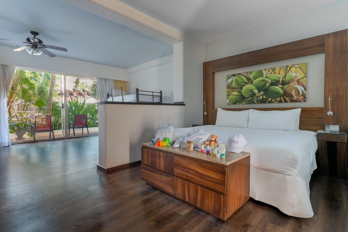 Articles gratuits dans le mini-bar, coffres-forts dans les chambres