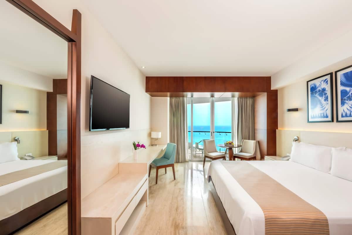 Altitude Suite King, Ocean Front | 1 soveværelse, premium-sengetøj, dundyner, senge med topmadrasser