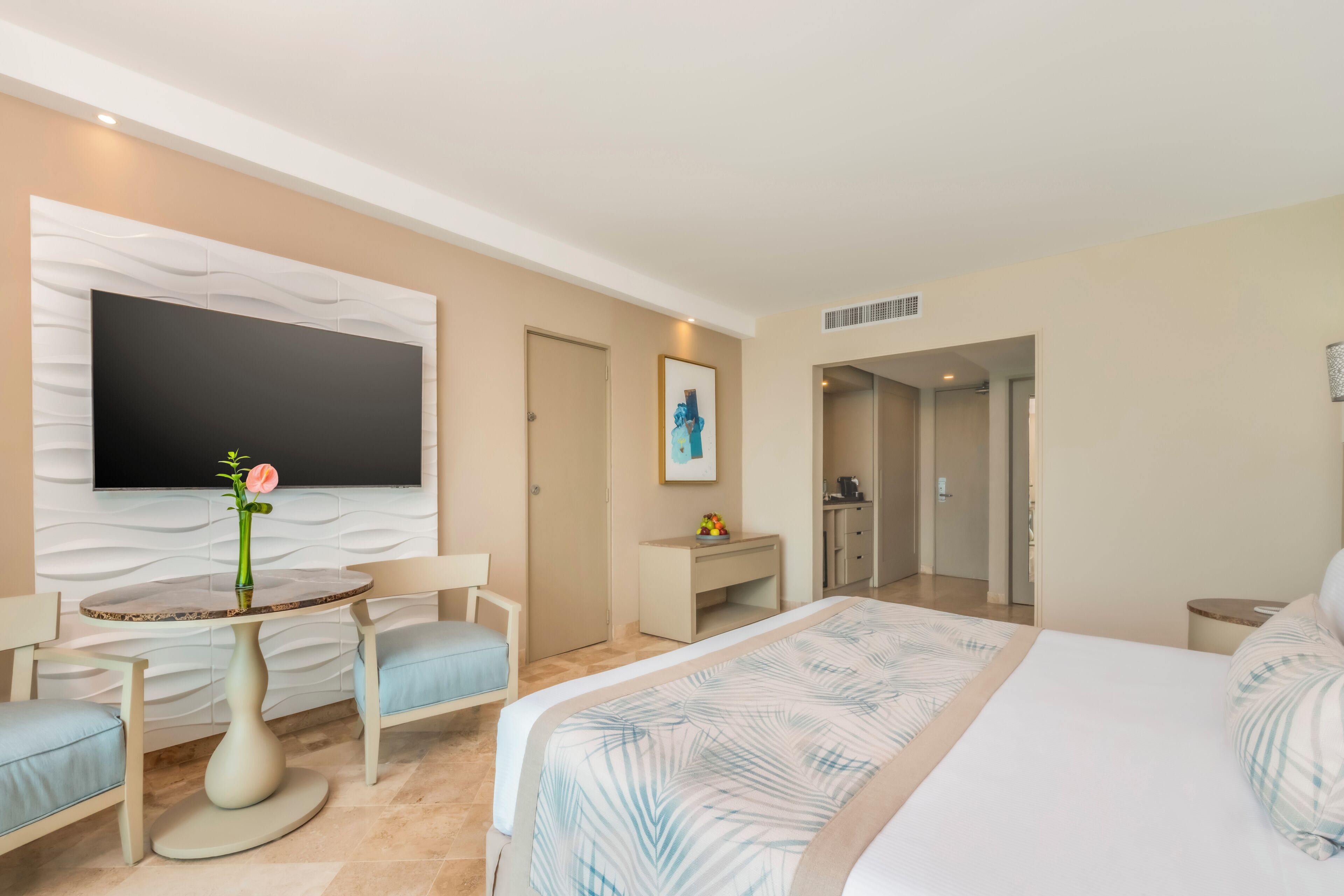 Superior Room, 1 King Bed, Ocean View | Premium bedding, down comforters, pillowtop beds, in-room safe