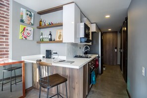 Comfort Apartment | Private kitchen | Coffee/tea maker, blender - Loslan Real Estate (Medellín)