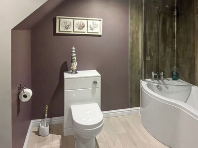 4 bedroom accommodation in Ballantrae, near Girvan