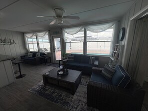 Älytelevisio, kirjoja