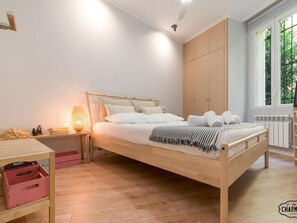 1 chambre, chambres insonorisées, fer et planche à repasser
