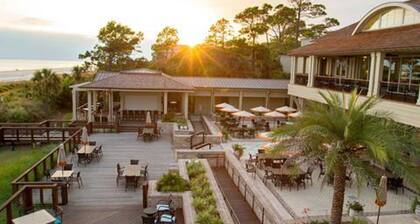 827 Ketch Court 2 BR TH/1.5 Bath/Sofa Bed/Sleeps 6/Harbour Views/Patio/Pool