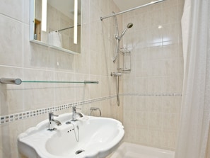 Towels - 2 bedroom accommodation in Whitegate, near Chard (Whitegate, near Chard)