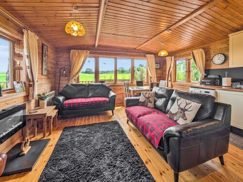 2 bedroom accommodation in Black Isle