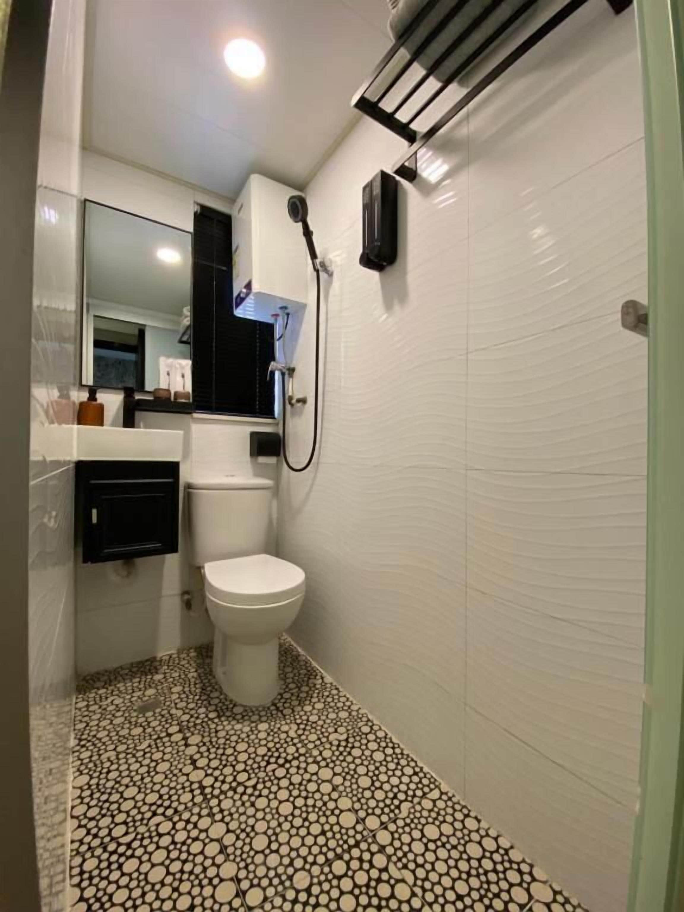 Basic Shared Dormitory | Bathroom