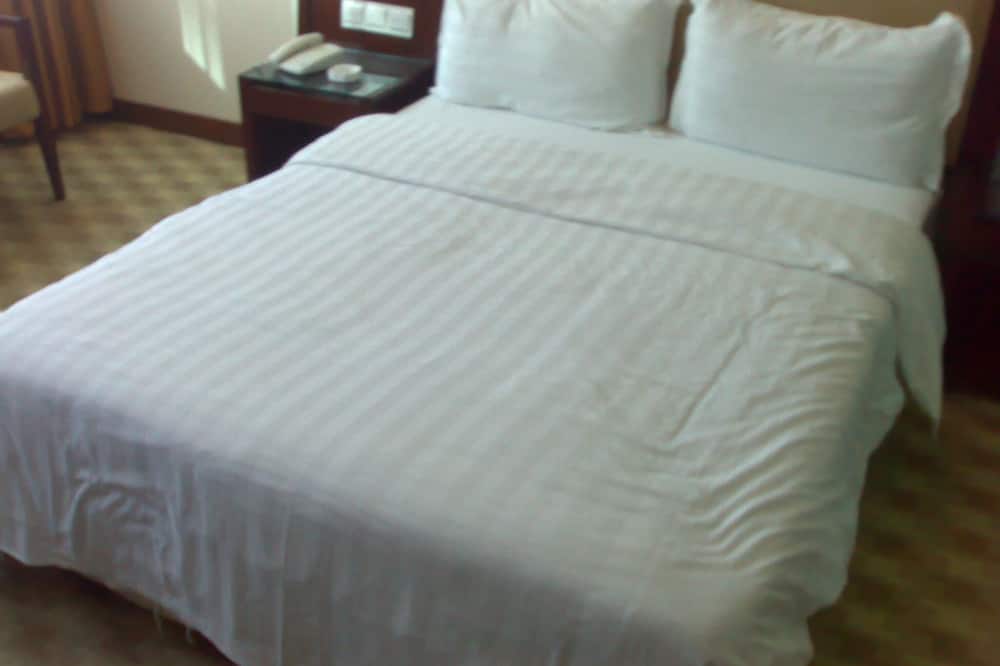 Oriental Pearl Hostel
