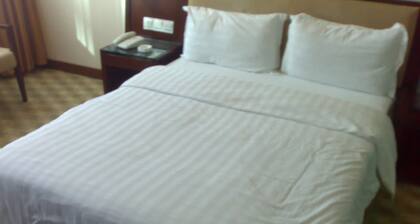 Oriental Pearl Hostel