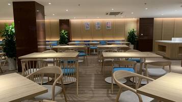 Daily buffet breakfast for a fee