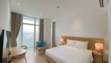 Minibar, in-room safe, desk, laptop workspace