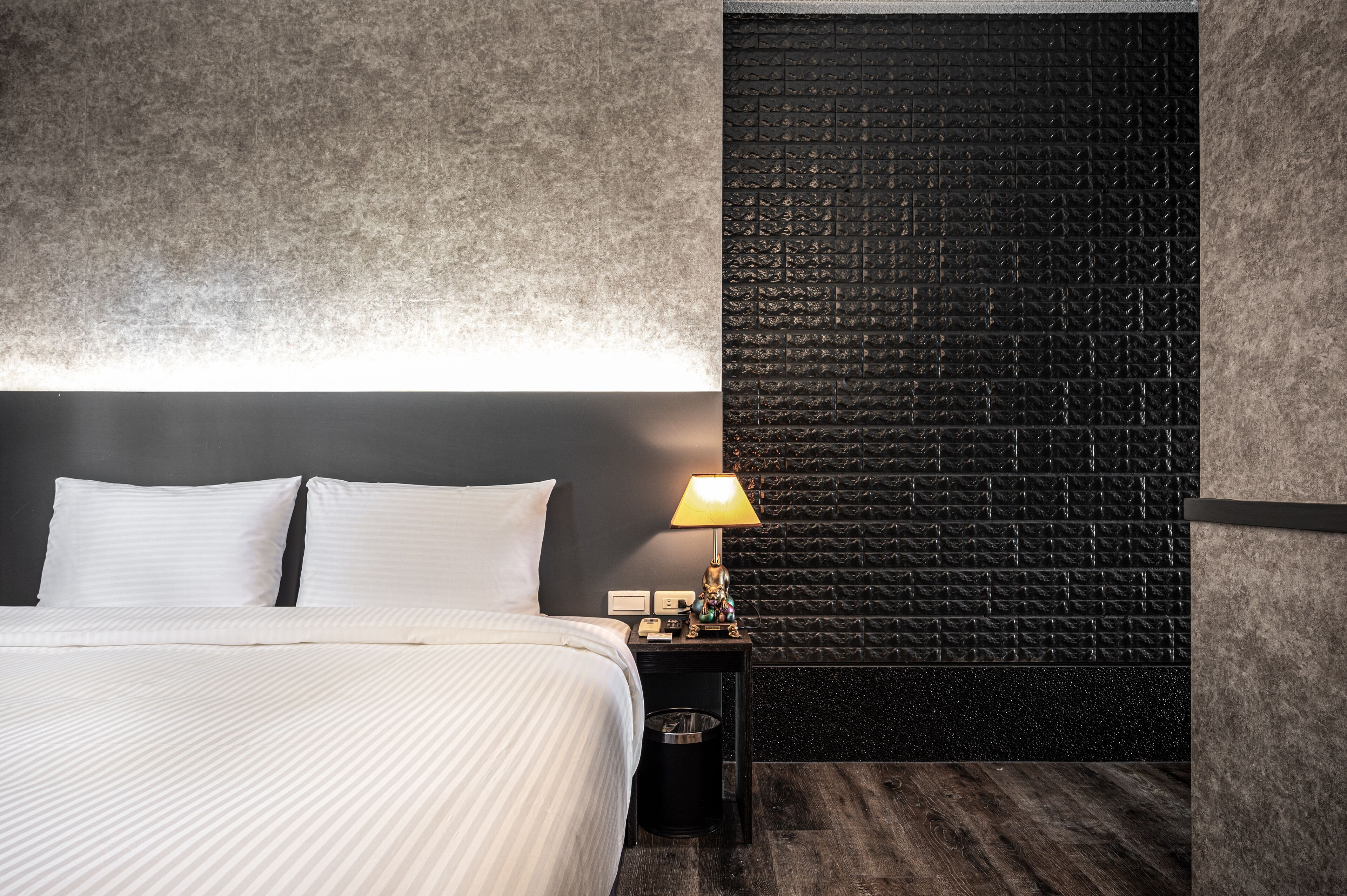 Pillowtop beds, free minibar, laptop workspace, blackout drapes