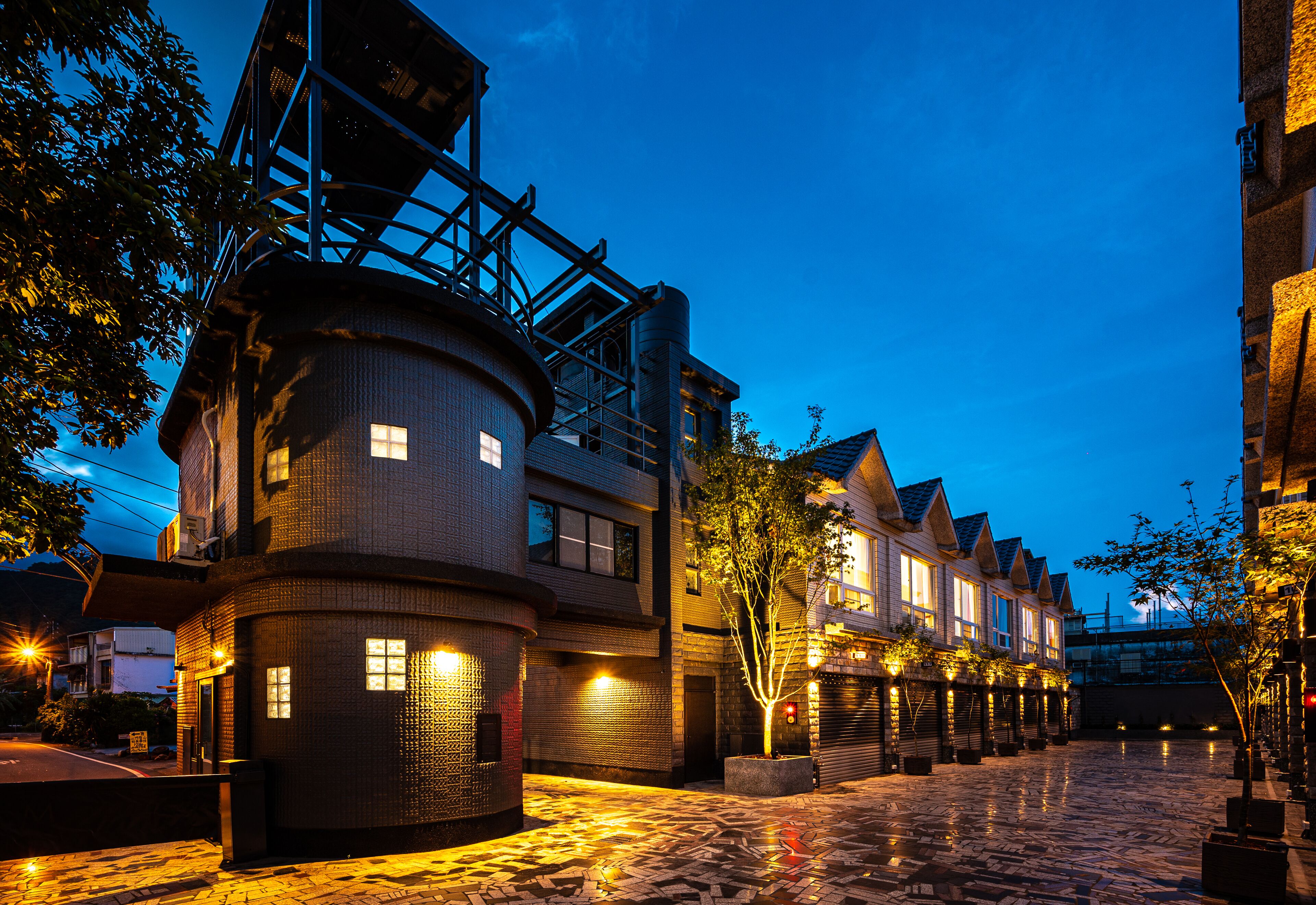 Front of property - evening/night