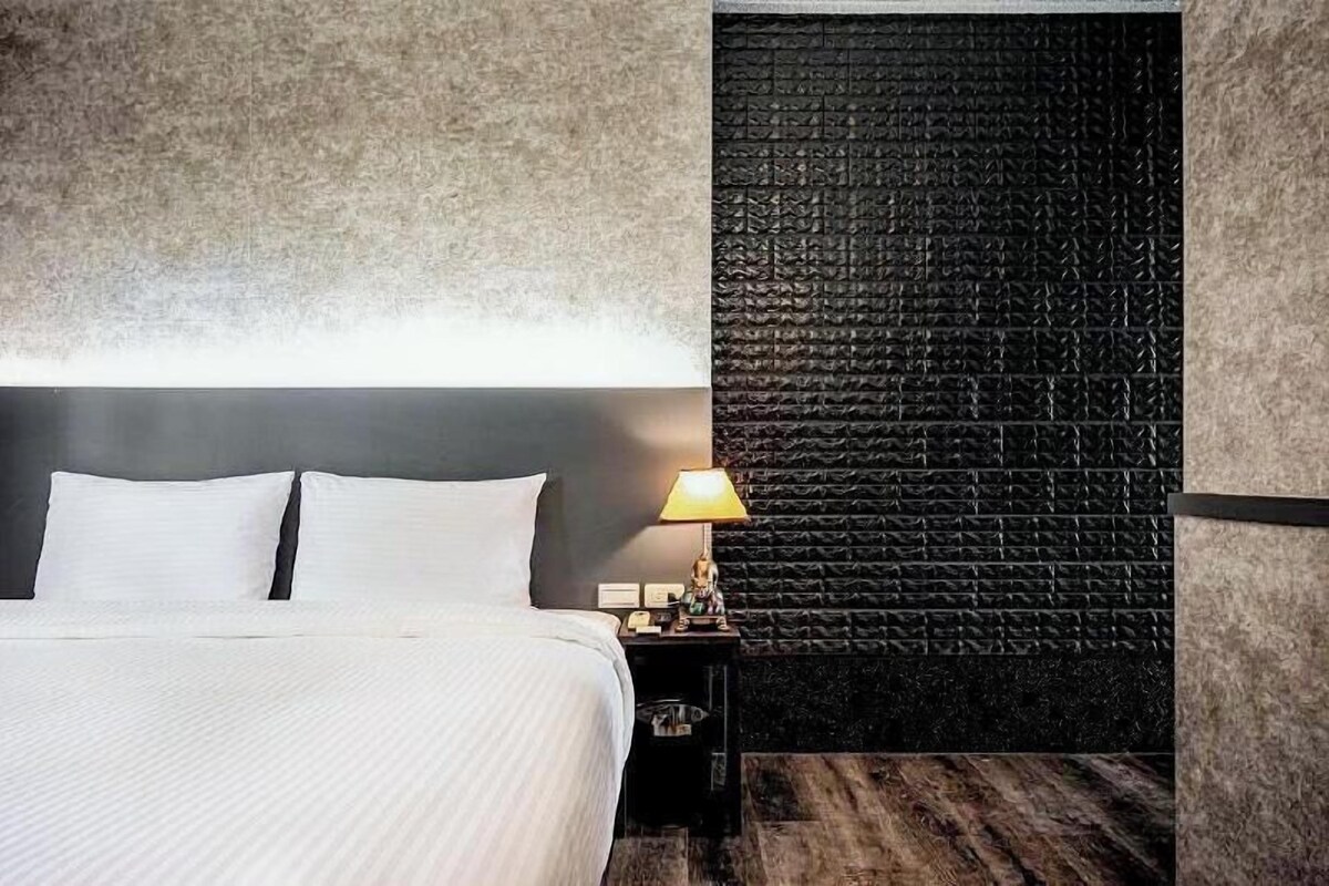 Nệm có lớp đệm bông, minibar với thức uống miễn phí 