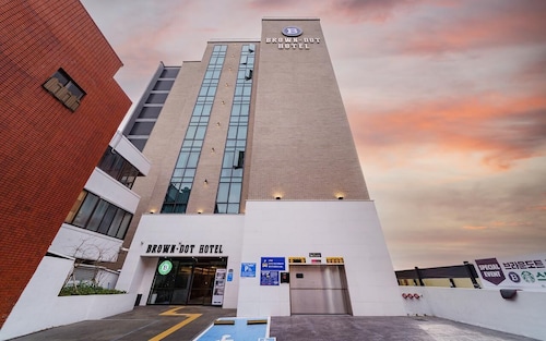 Brown Dot Hotel Busan Sajik Stadium