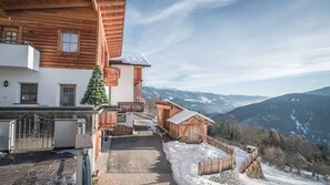 Exterior - Vacation on the farm with alpacas & horses - Birkenhof - App. Spruce (Trentino-Südtirol)