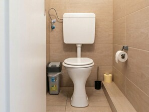 Apartment | Bathroom