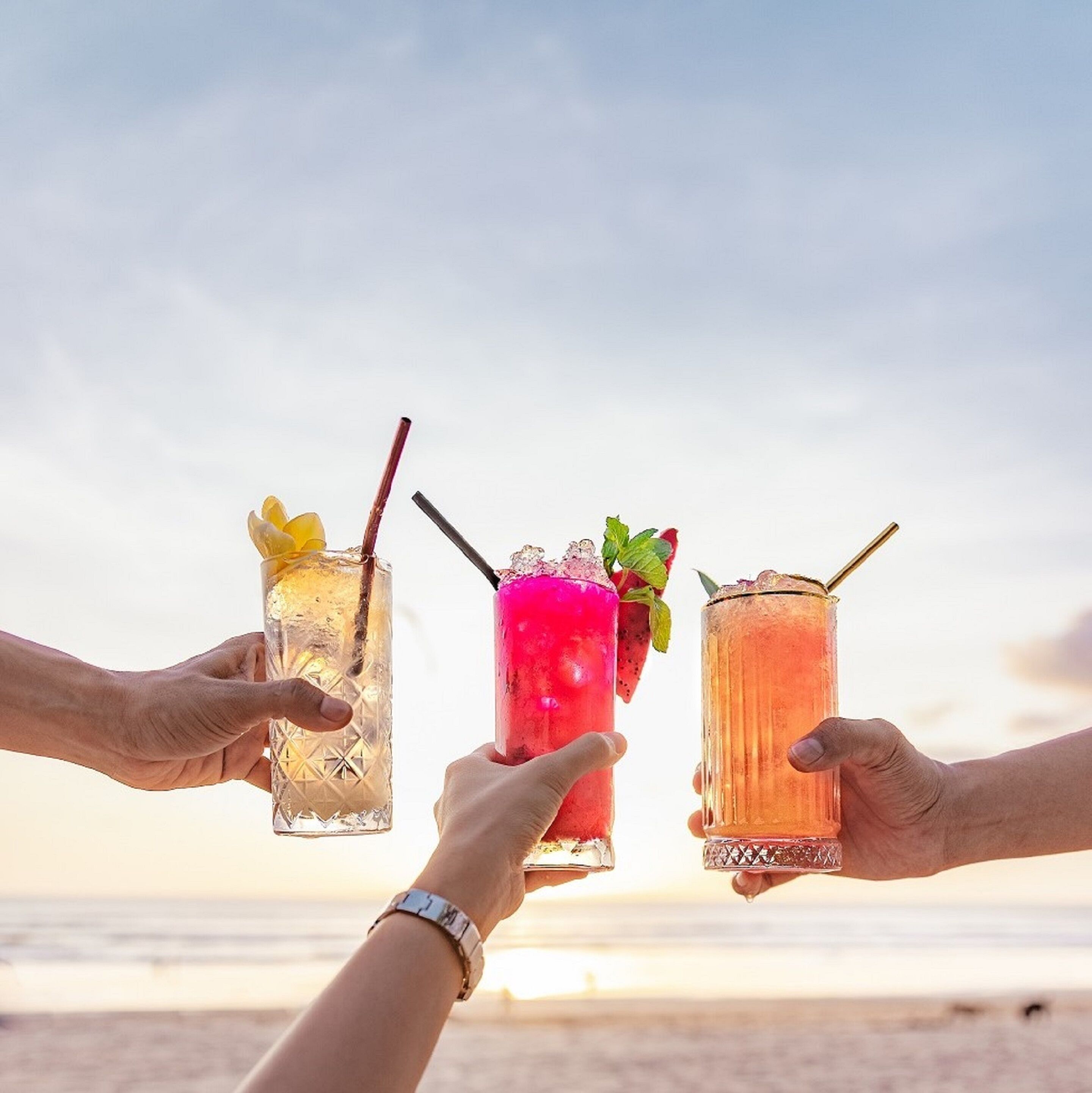 2 restaurants, breakfast, lunch, dinner served; Asian cuisine