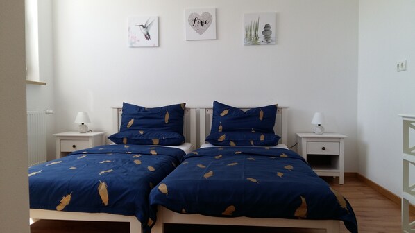 2 chambres, lit parapluie, Wi-Fi gratuit, draps fournis