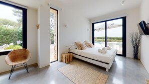 4 slaapkamers, een kluis op de kamer, een strijkplank/strijkijzer