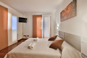 4 bedrooms, in-room safe, free WiFi, bed sheets