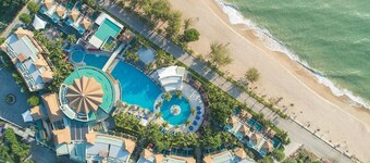 Swiss-Belhotel Darmo Surabaya