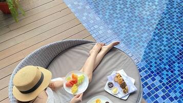 Piscina a l'aire lliure