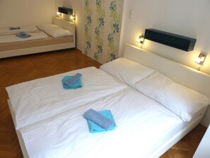 2 bedrooms, WiFi - Extremely central 2 BR Apartment next to St  Stephen Cathedral (Vienna)
