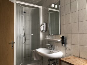 Haartrockner, Handtücher