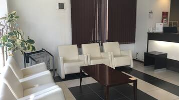 Área de estar no saguão