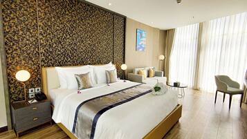 Minibar, caja de seguridad en la habitación y wifi gratis