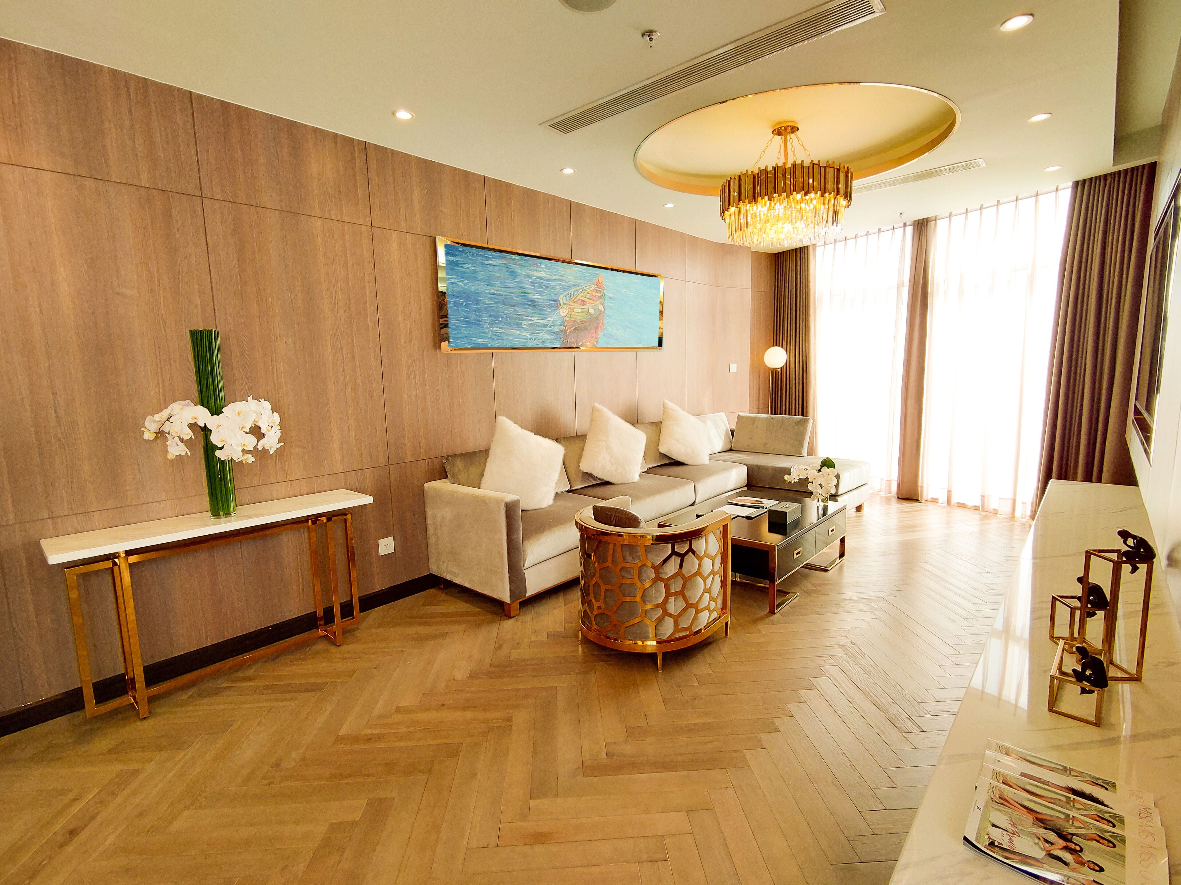 presidential suite | living area | lcd tv