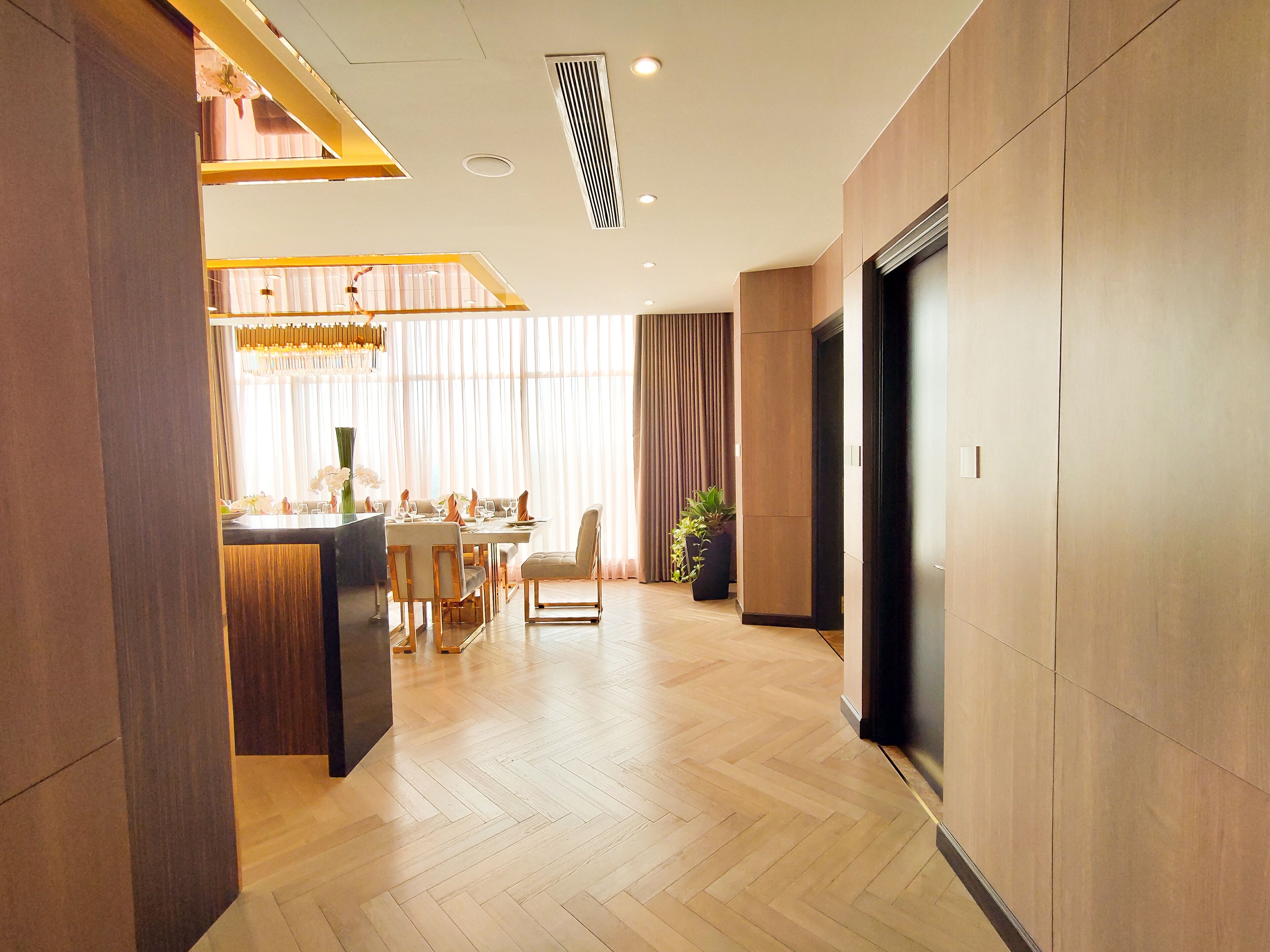 presidential suite | living area | lcd tv