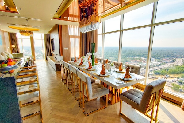 Presidential Suite | Minibar, in-room safe, free WiFi