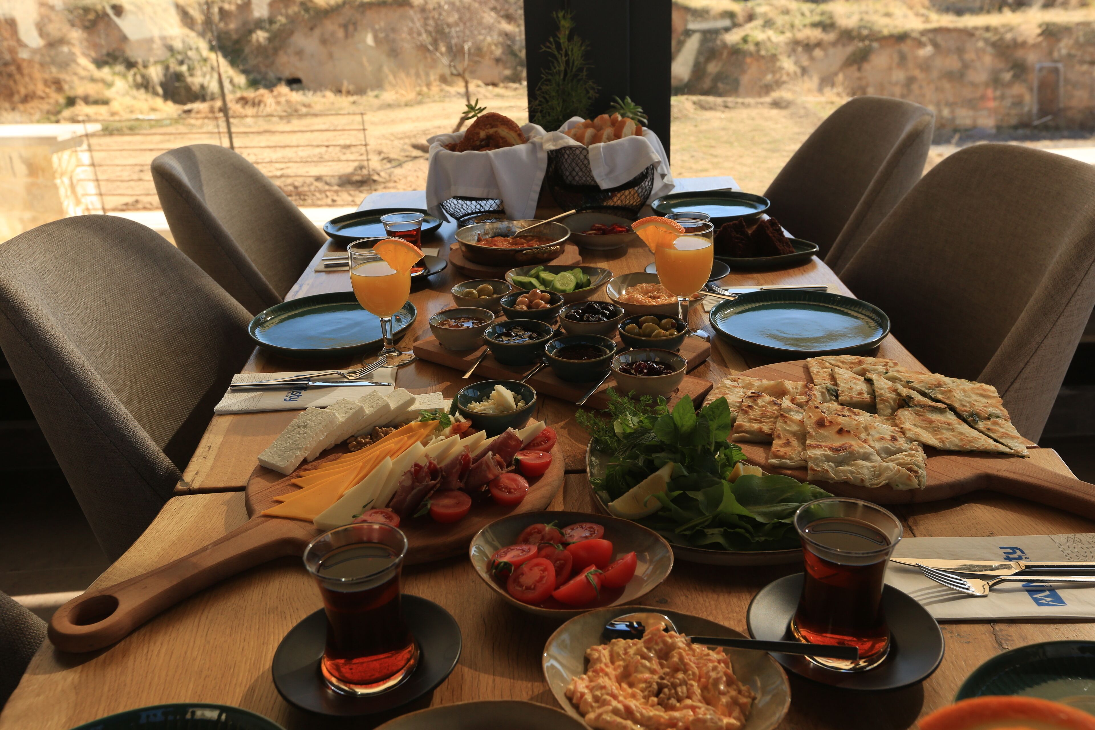 Petit déjeuner composé de spécialités régionales compris tous les jours