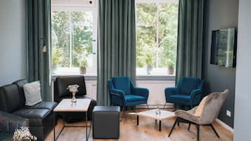 Coin salon dans le hall