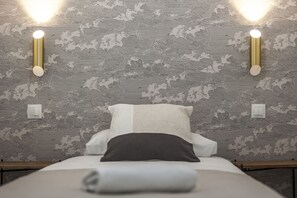 1 habitación, tabla de planchar con plancha, wifi gratis y ropa de cama 