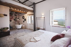 Front of property - Agriturismo La Via dell'Oliviera (Chiusdino)