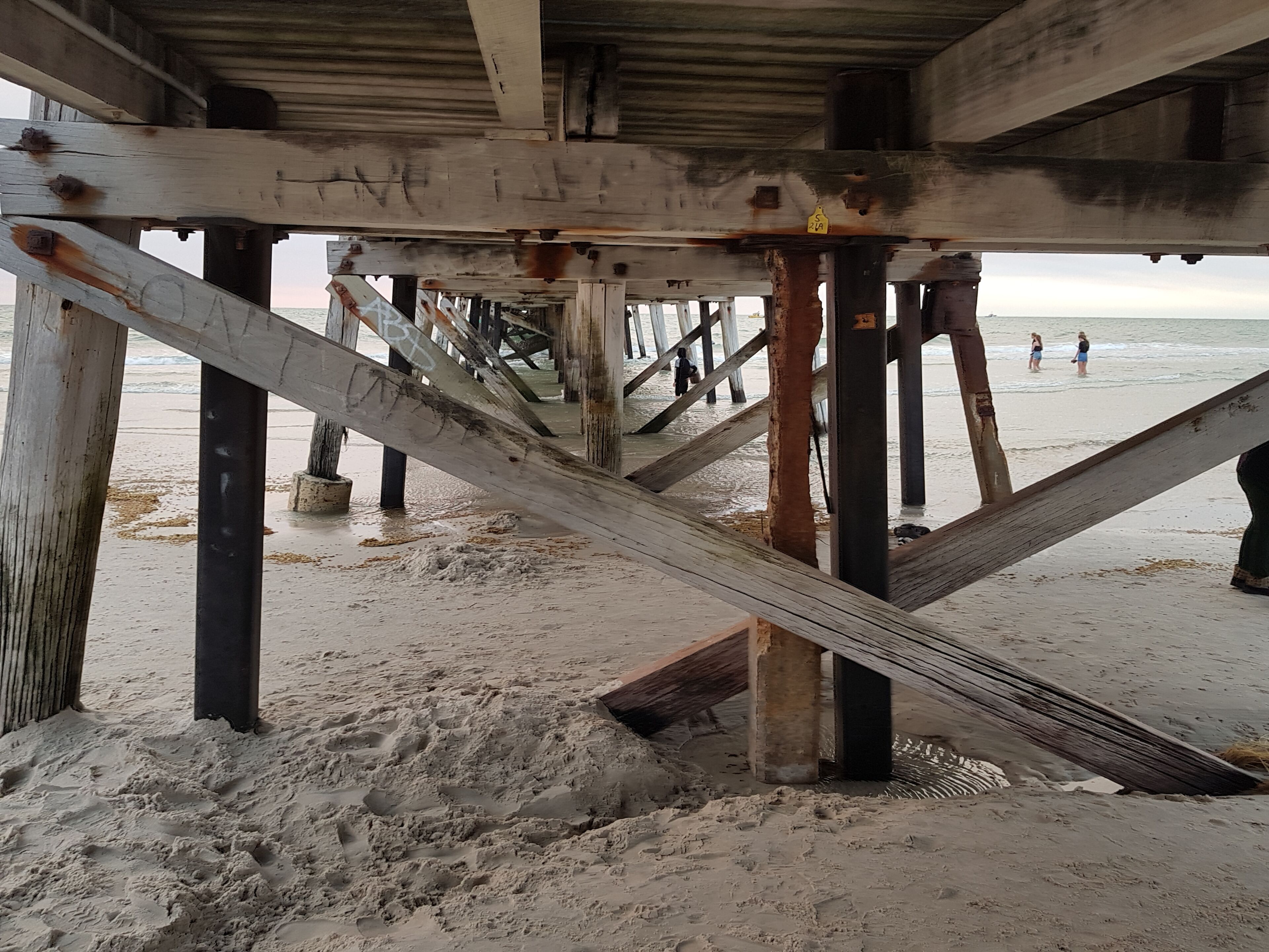 Semaphore Sea Breeze-Family Beach/Pool Holiday. 450m to Beach. 20 min to airport — image 23