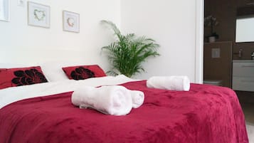 Apartment | 1 bedroom, free WiFi, bed sheets
