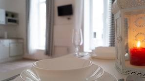 Leilighet | Eget kjøkken | Kjøleskap, mikrobølgeovn, kokeplater og kaffetrakter/tekoker