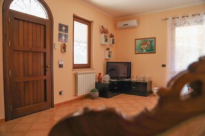 TV