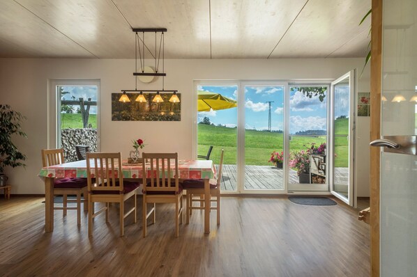 Dining - Holiday Apartment "Buche" with Wi-Fi, Mountain View, Terrace & Garden (Neukirch)