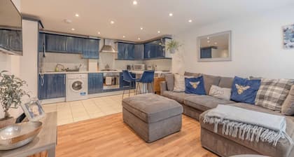 Windsor Town Centre Sleeps 6