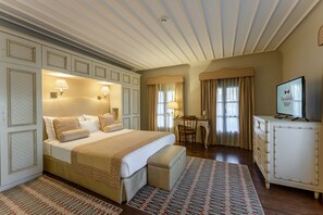 Deluxe Double Room | Cadar kapas Mesir, peralatan tempat tidur premium, gebar bulu kapas 