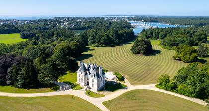 Chateau Les Garennes